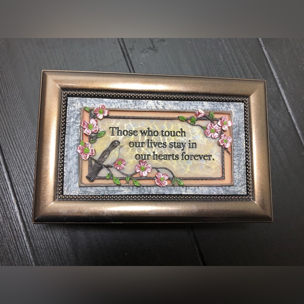 Jawerly organizers with Music Box